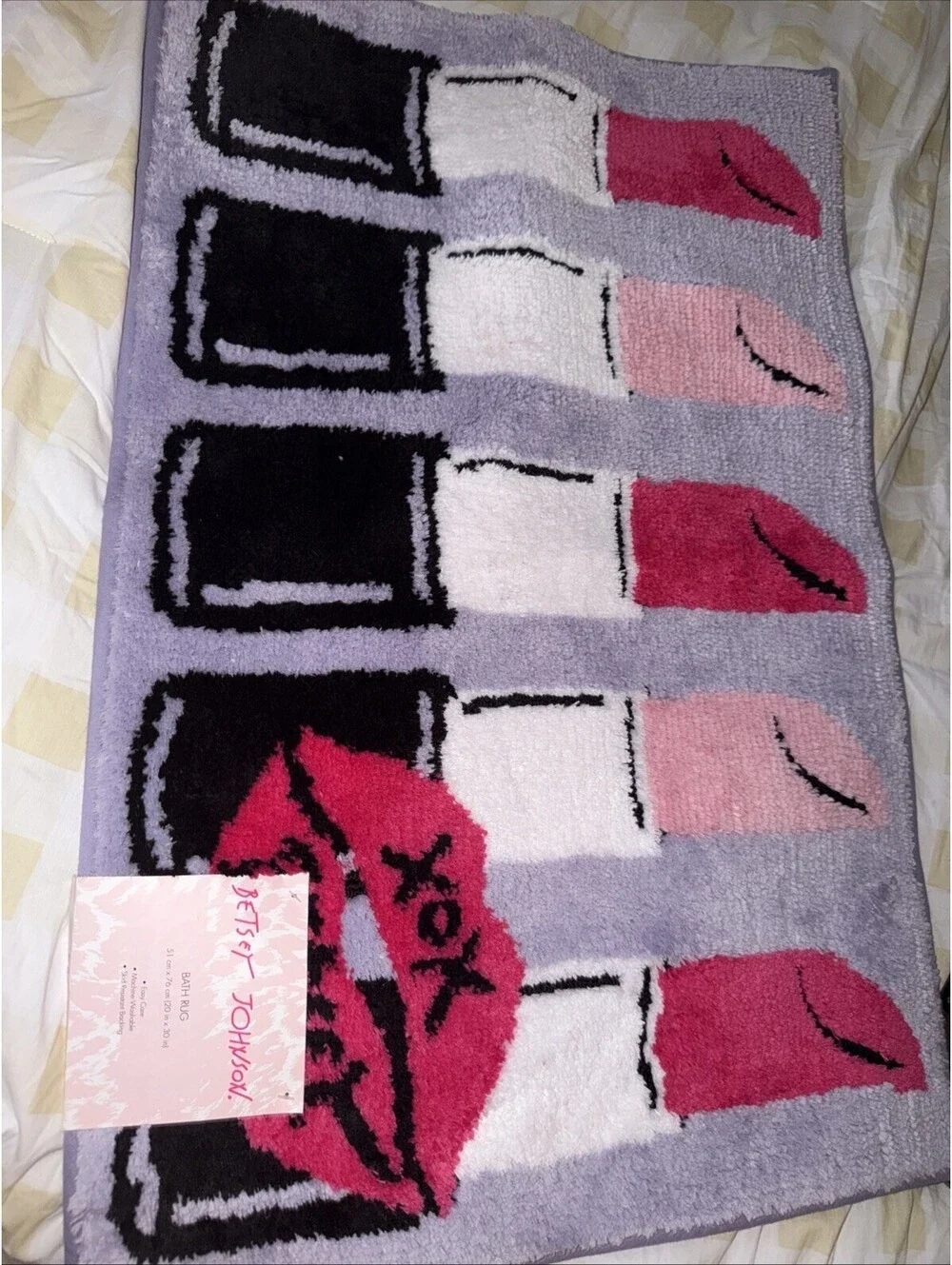 Betsey Johnson Pink Purple Lipstick Soft Bathroom Bath Mat Rug Rubber Back